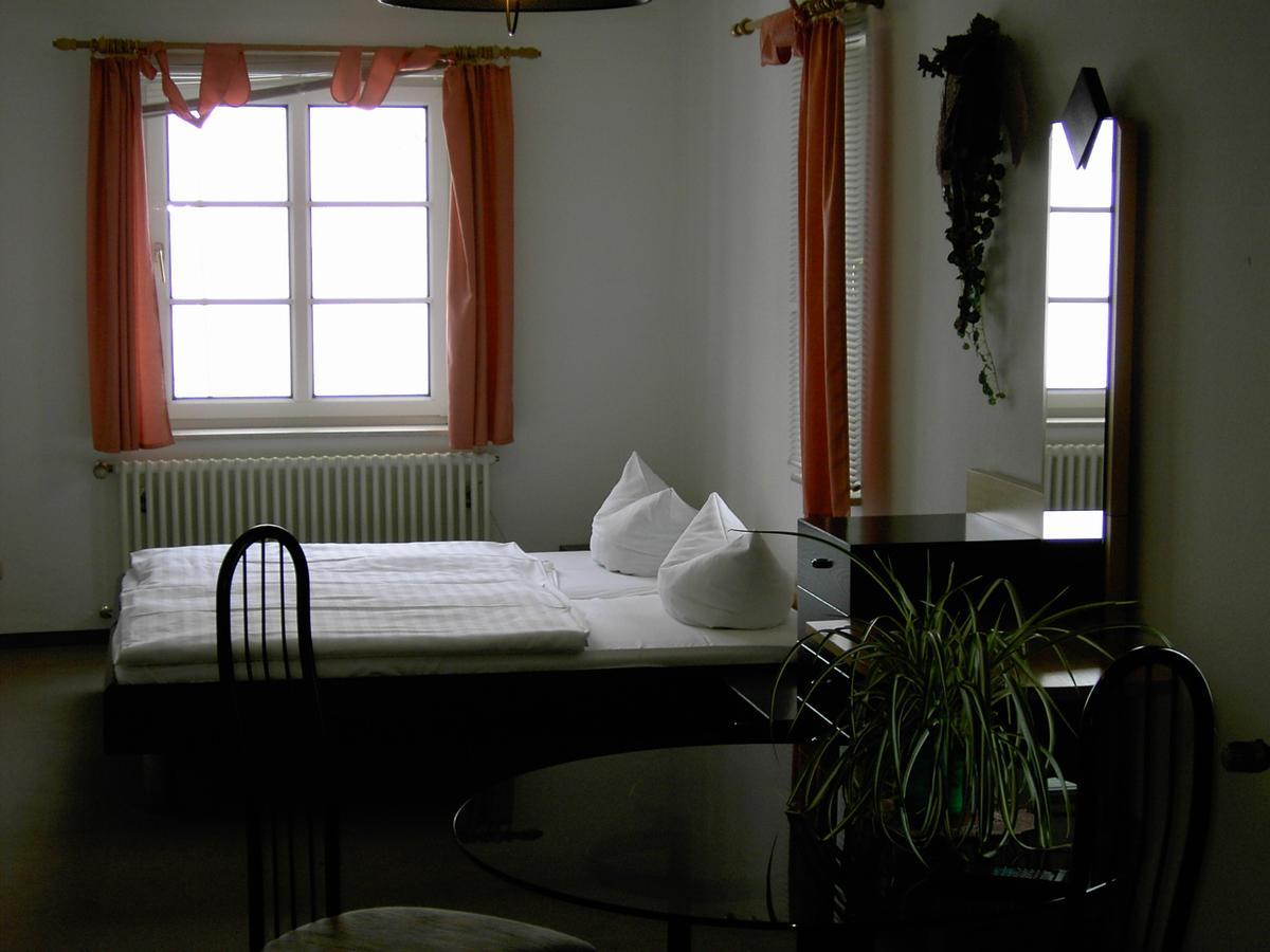Landhotel Am Fuchsbach Berga  Extérieur photo